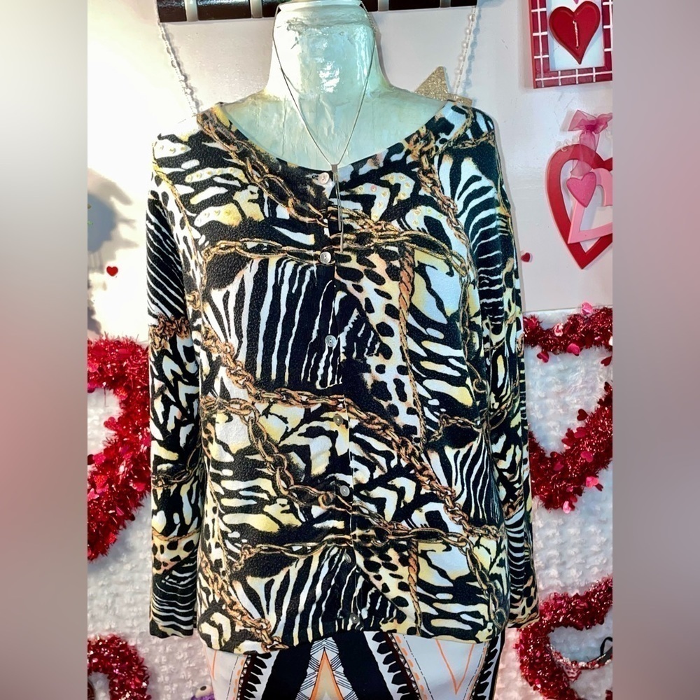 Perri Size Large Leopard Printe Dress Top With Broken Chains within the pattern
